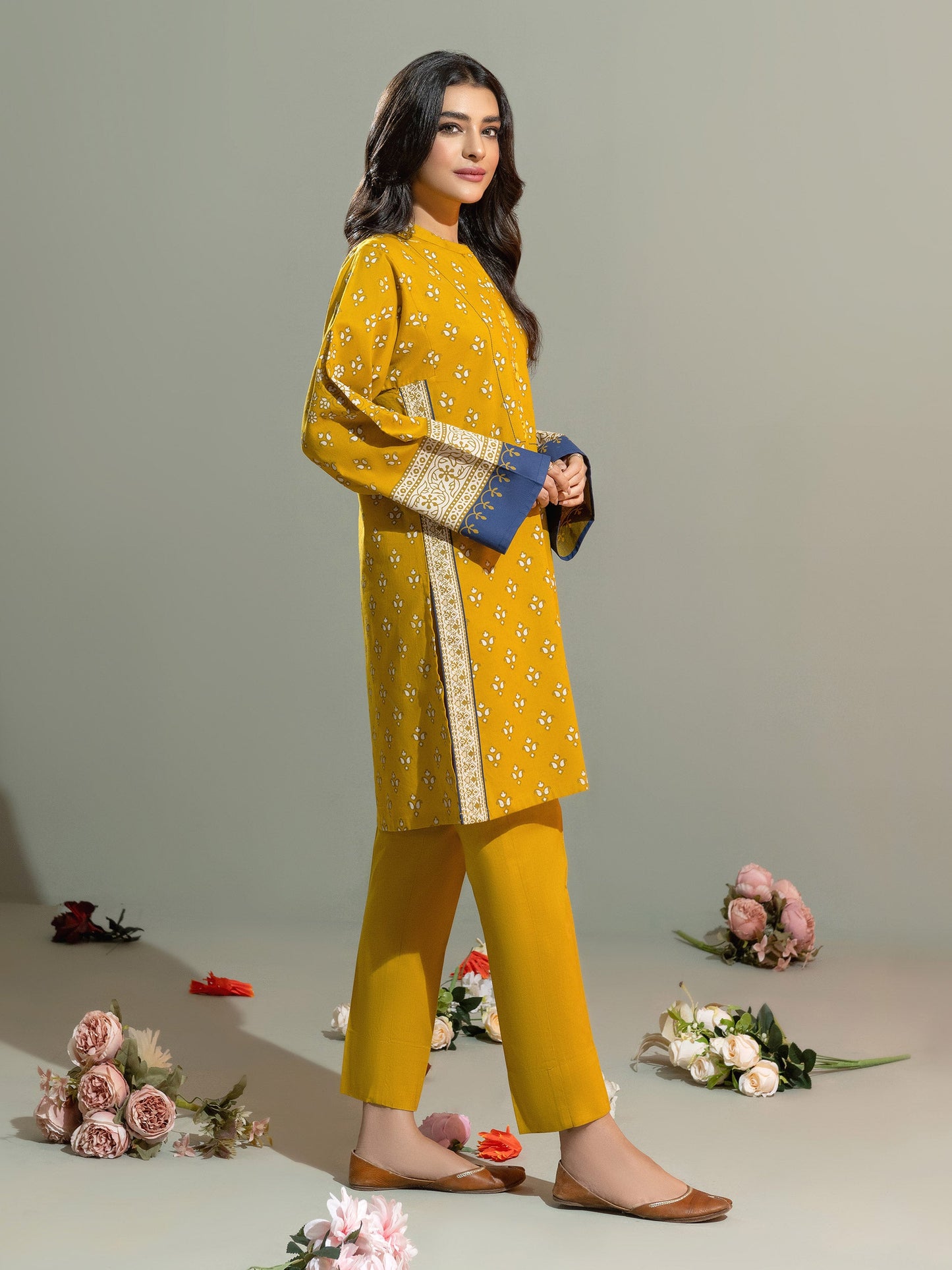 2 Piece Khaddar Suit-Paste Print(Unstitched)