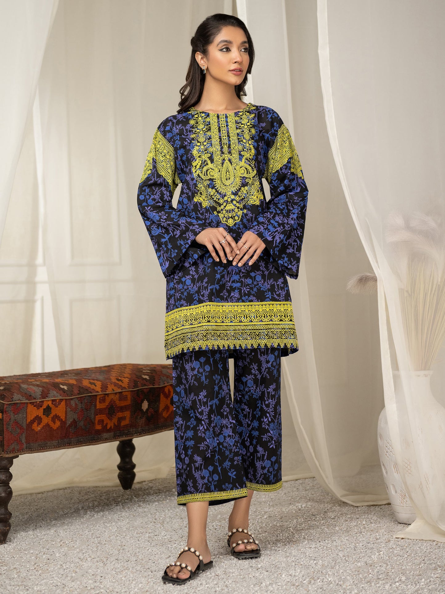 2 Piece Lawn Suit-Pasted (Unstitched)
