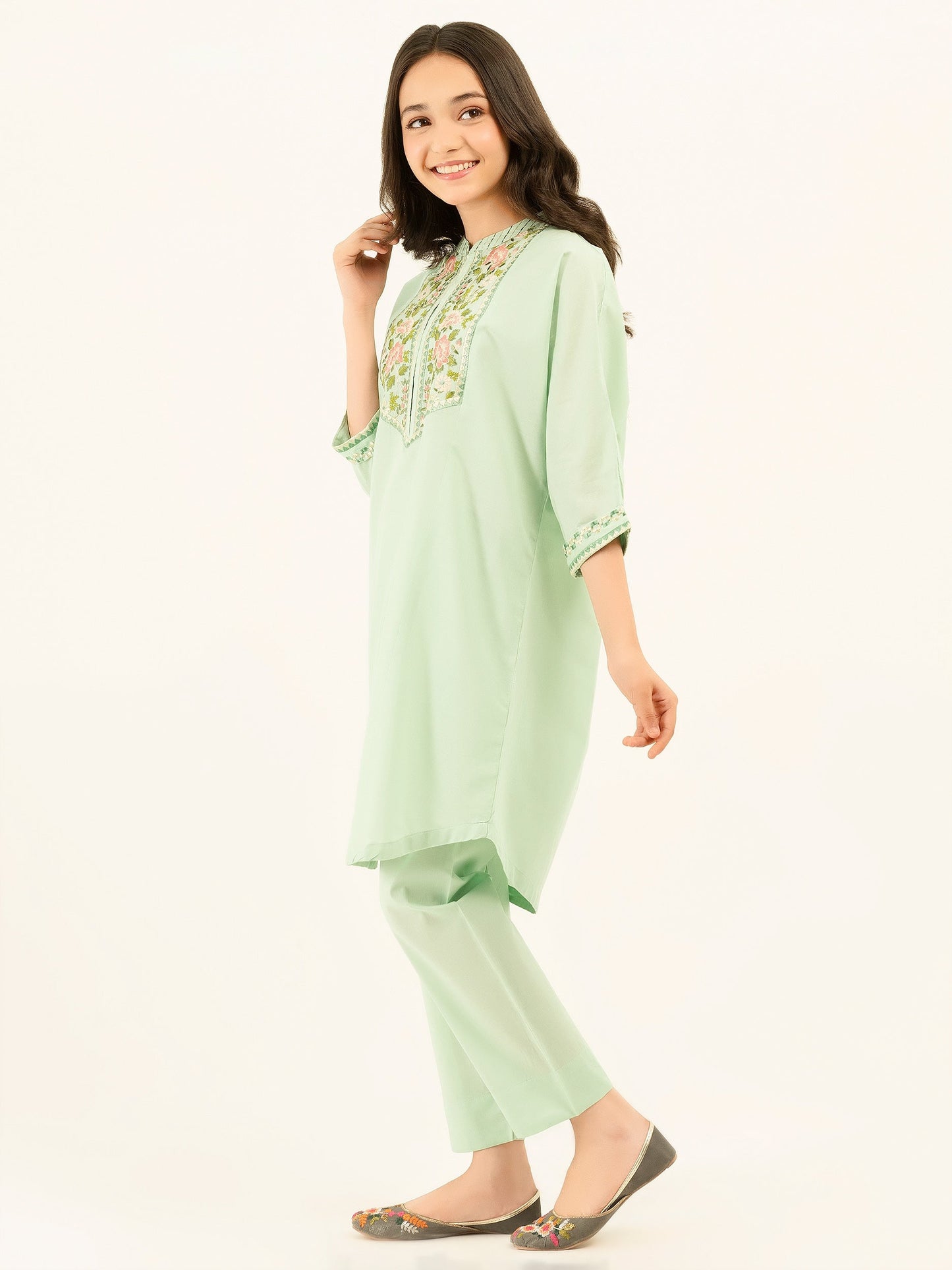 2 Piece Lawn Suit-Embroidered (Pret)