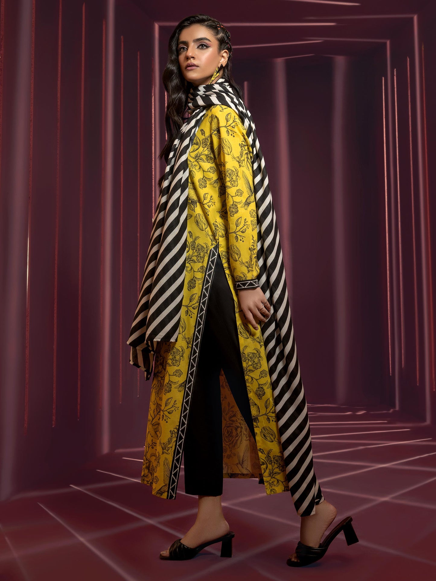 2 Piece Khaddar Suit-Printed(Unstitched)