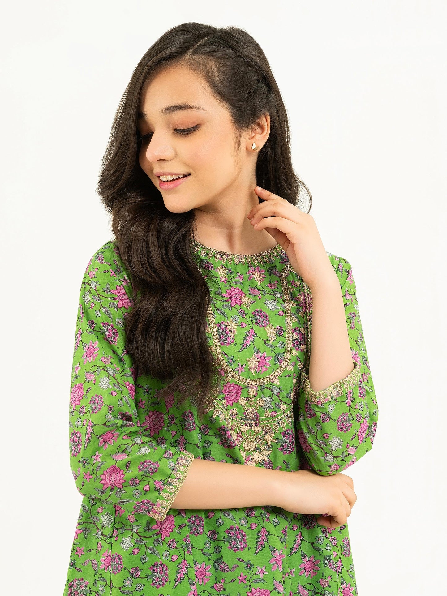 2 Piece Cambric Suit-Embroidered (Pret)