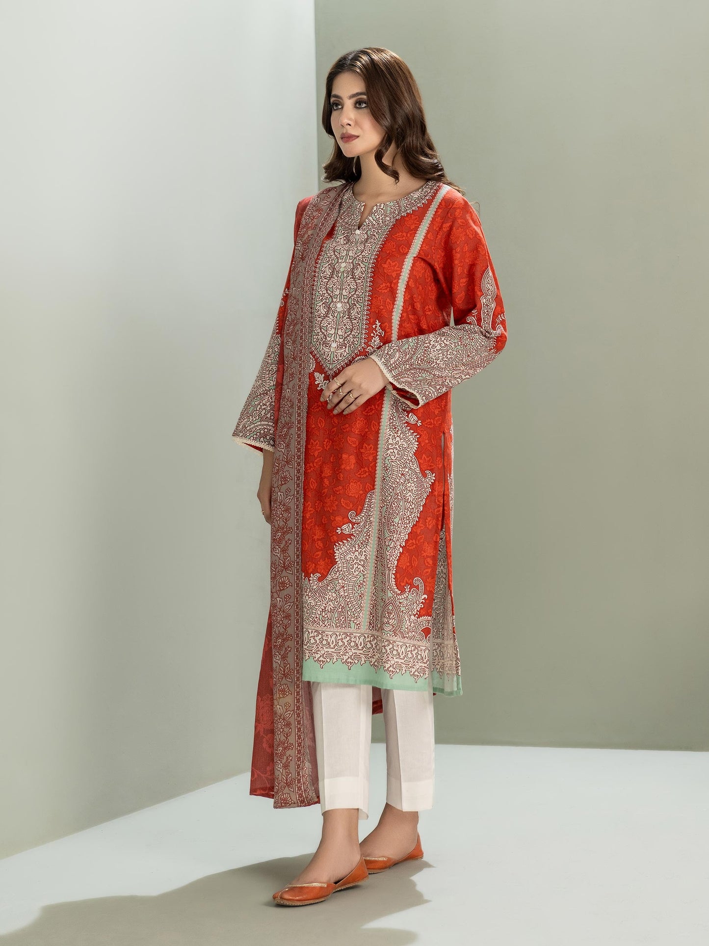 2 Piece Slub Khaddar Suit-Printed (Unstitched)