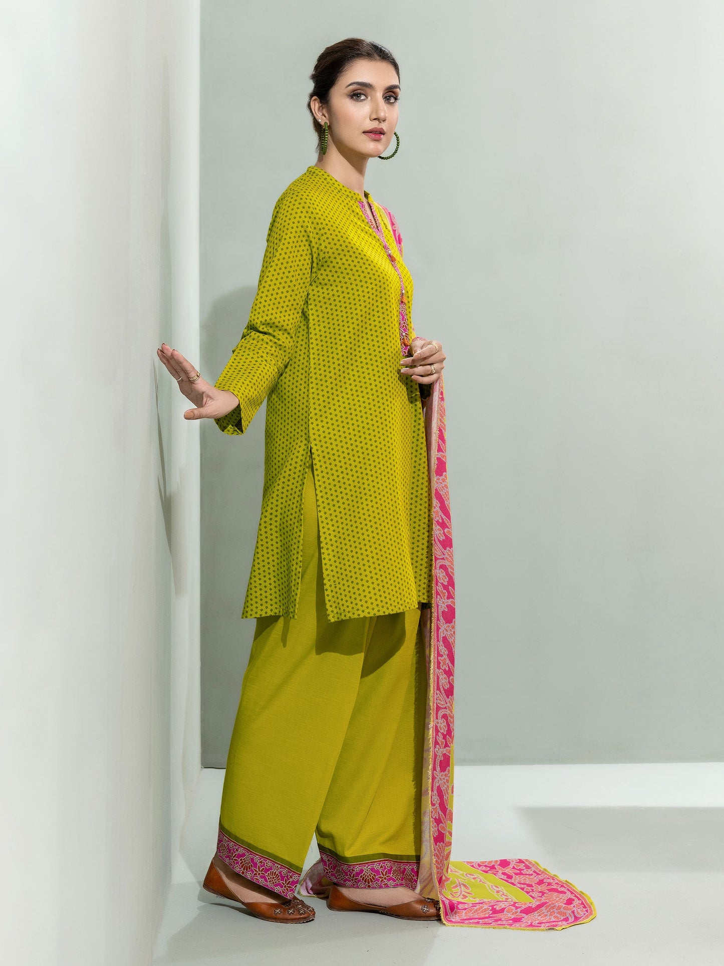 3 Piece Slub Khaddar Suit-Printed (Unstitched)