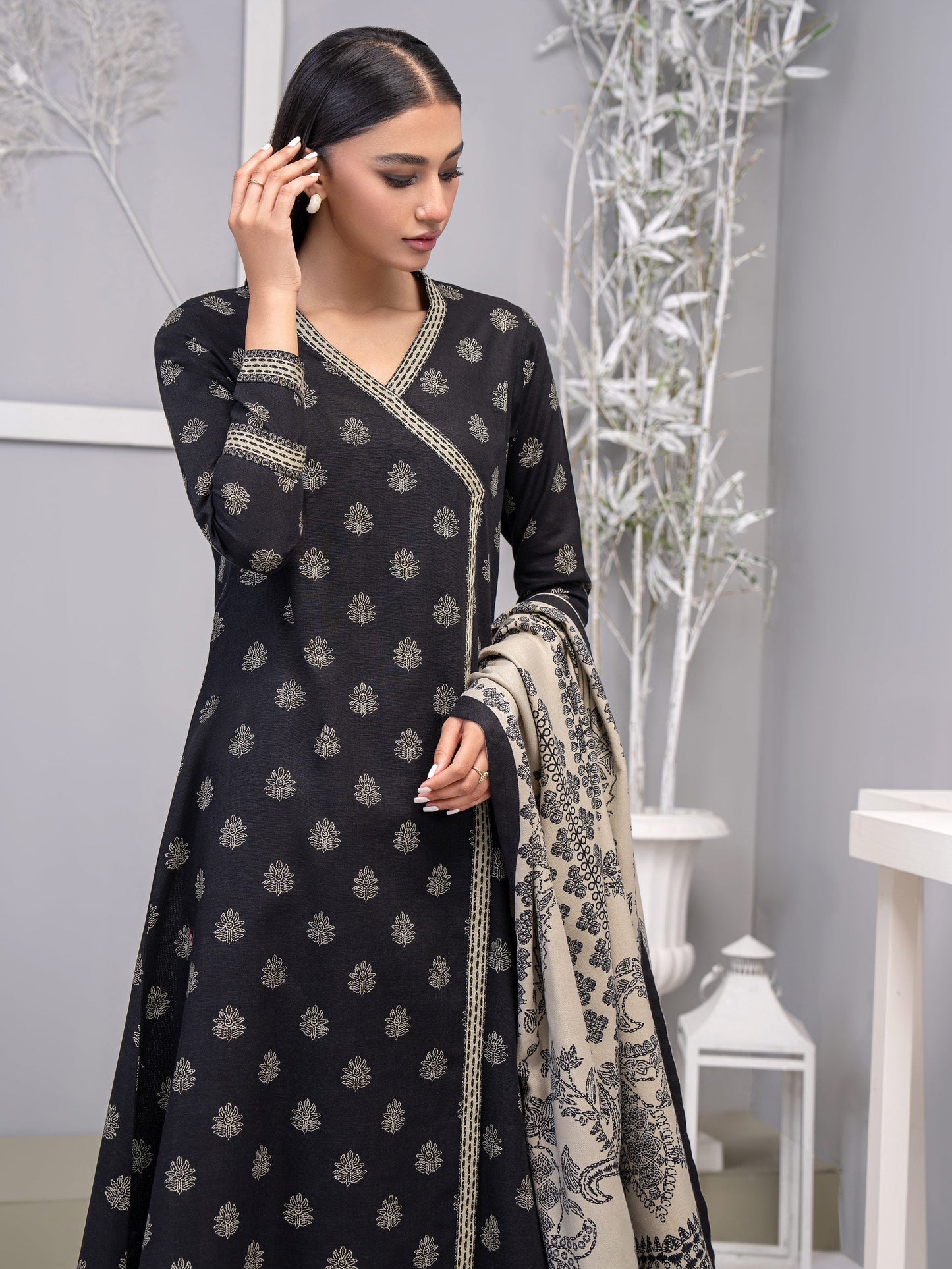3 Piece Khaddar Suit-Printed (Unstitched)