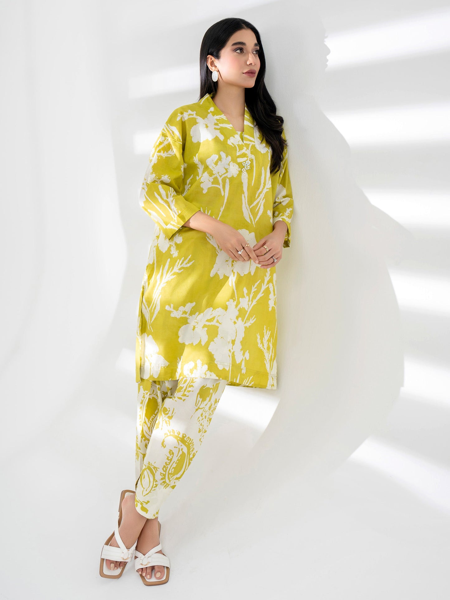 2 Piece Lawn Suit-Printed (Unstitched)