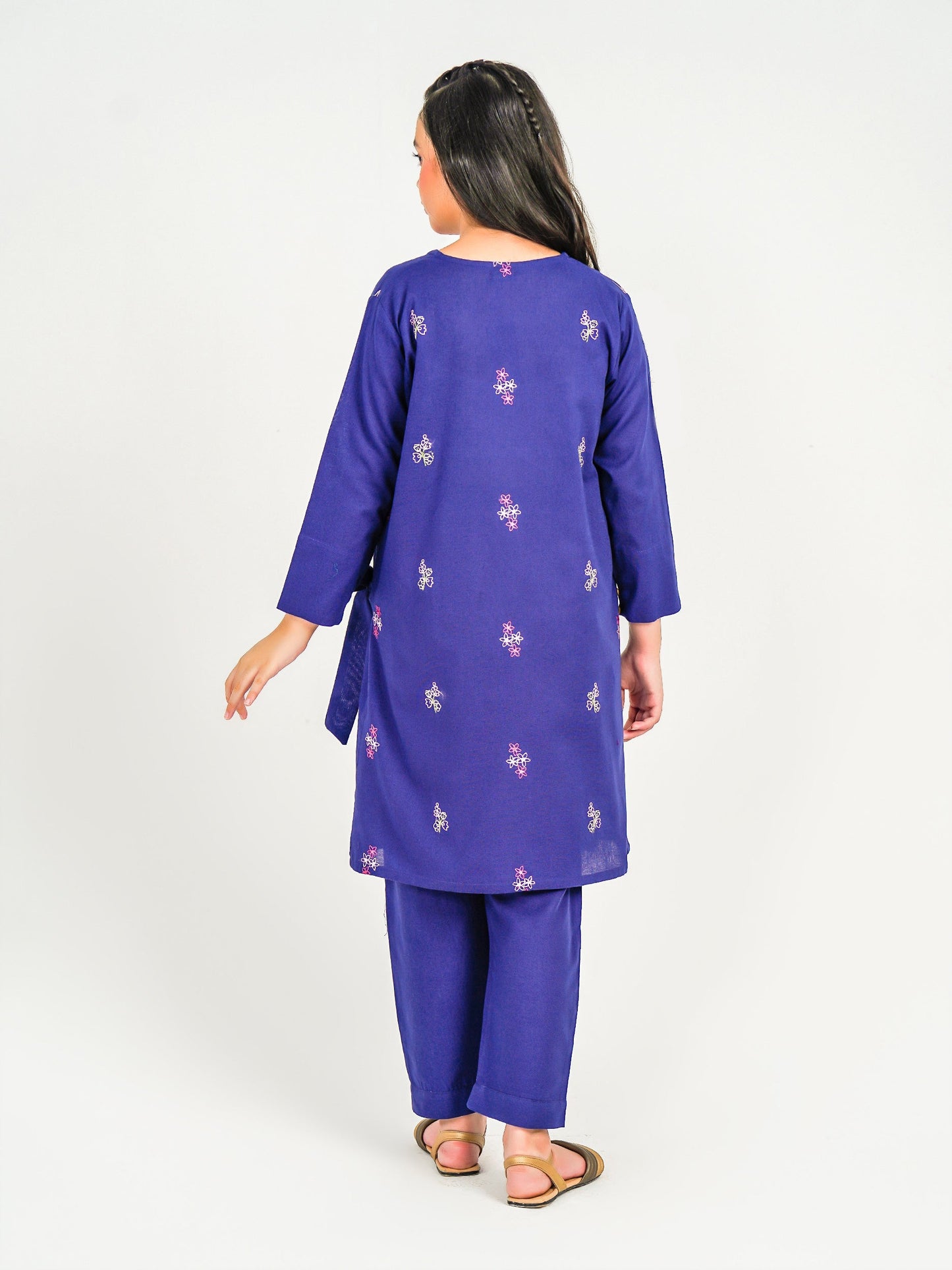 2 Piece Khaddar Suit-Embroidered