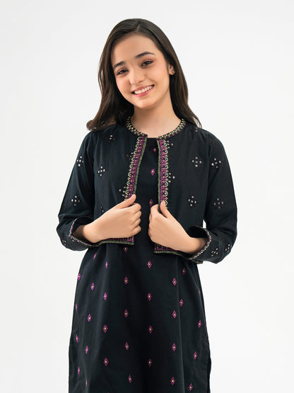 3 Piece Khaddar Suit-Embroidered (Pret)