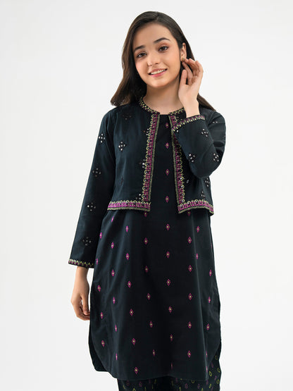 3 Piece Khaddar Suit-Embroidered (Pret)