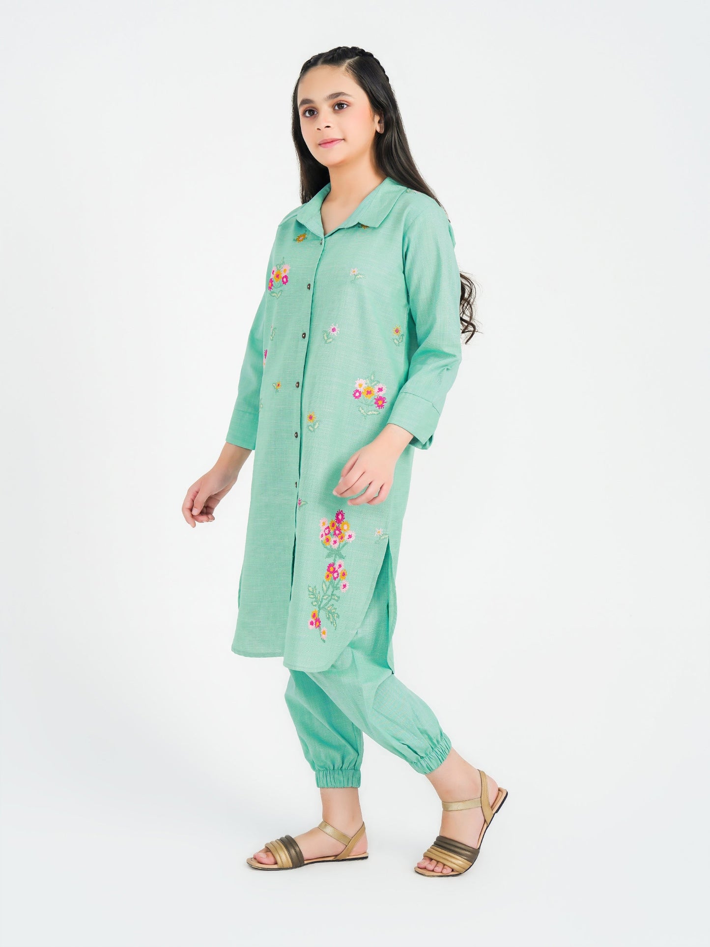 2 Piece Khaddar Suit-Embroidered