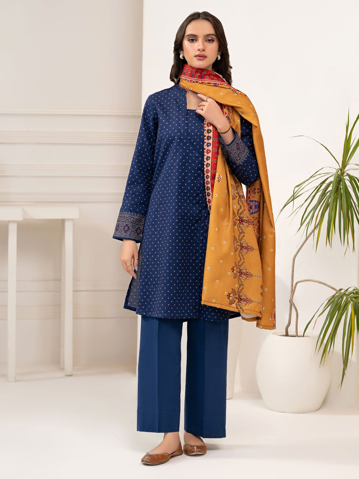 3 Piece Khaddar Suit-Printed (Unstitched)
