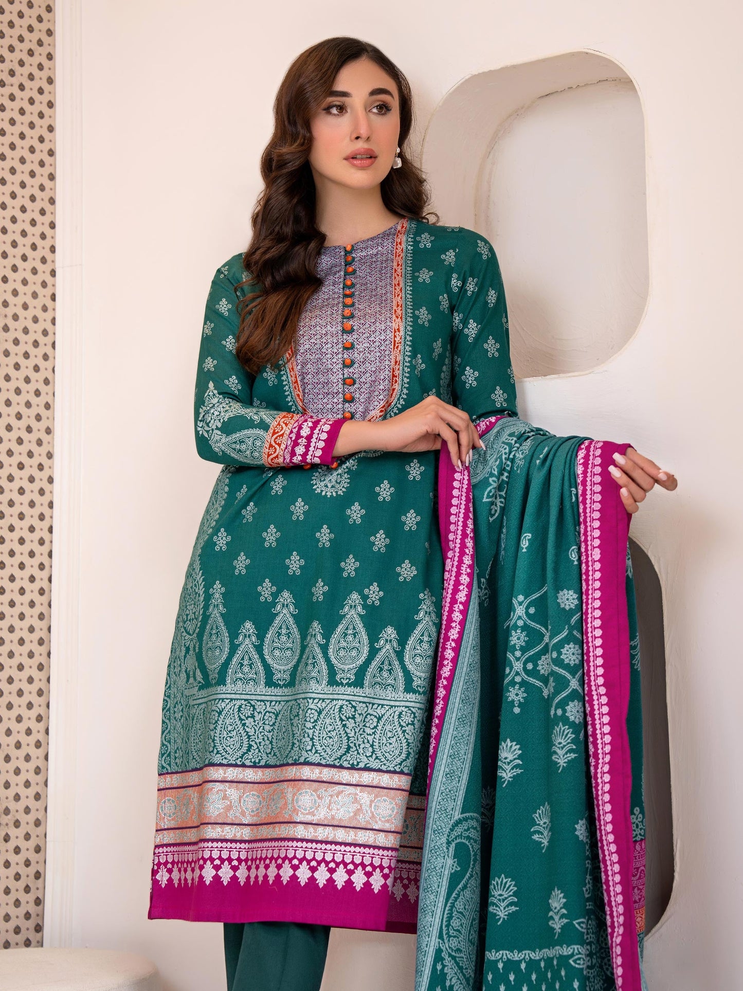 3 Piece Khaddar Suit-Printed (Unstitched)
