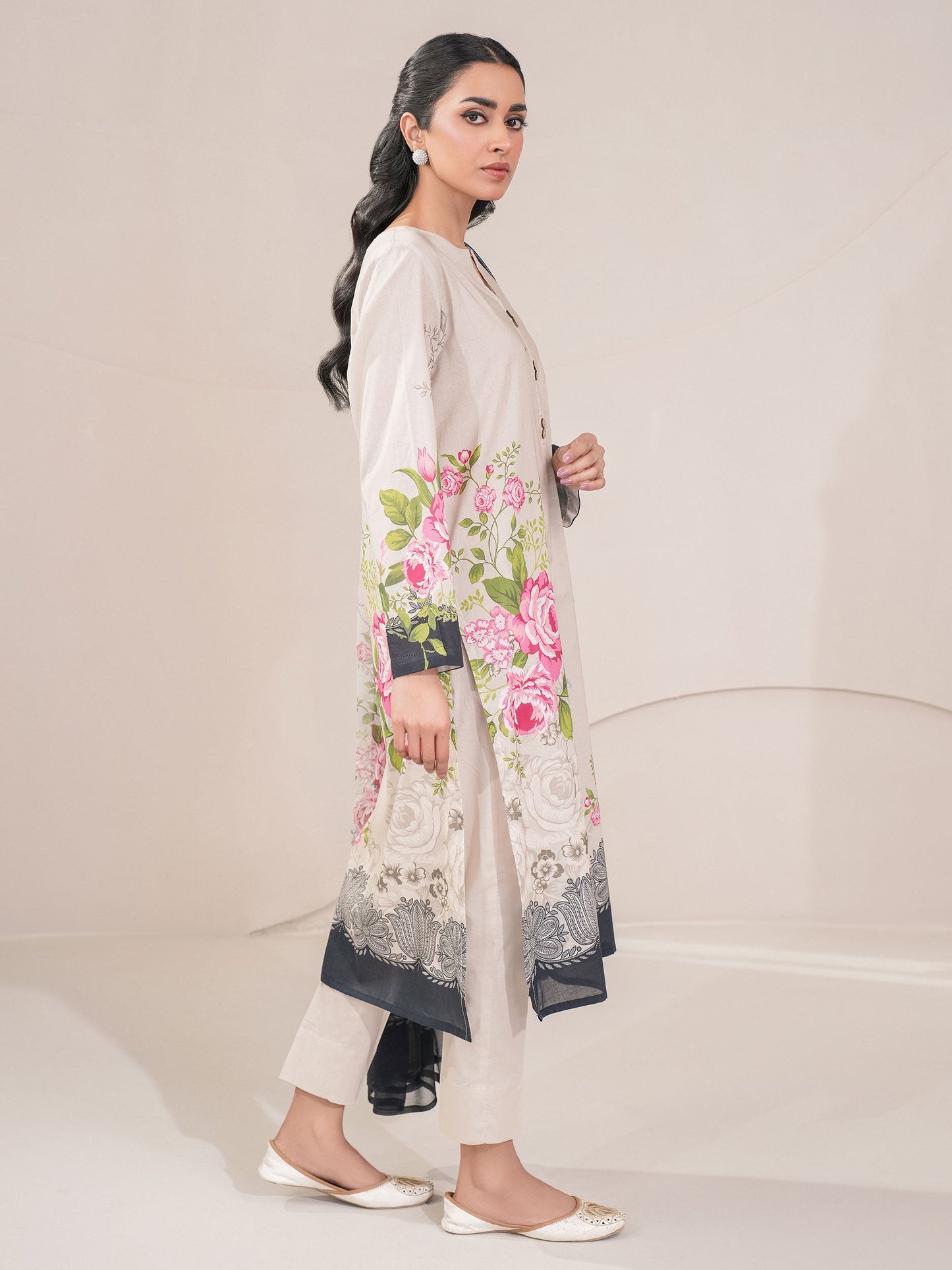 3 Piece Lawn Suit-Printed (Unstitched)