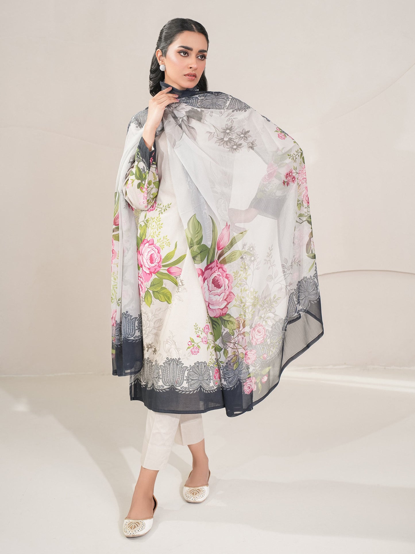 3 Piece Lawn Suit-Printed (Unstitched)