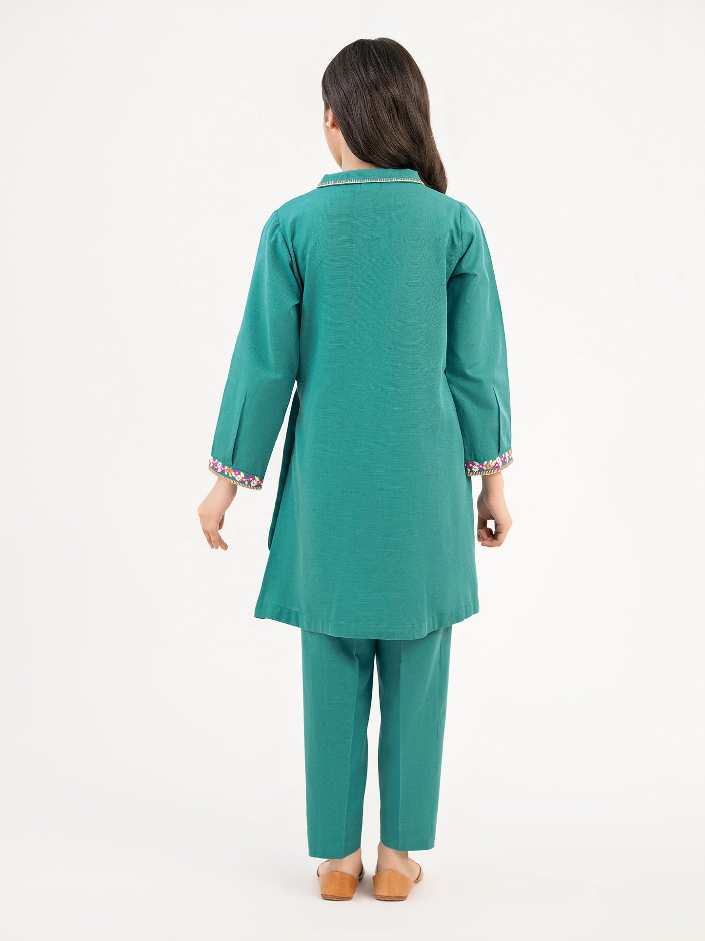 2 Piece Khaddar Suit-Embroidered (Pret)