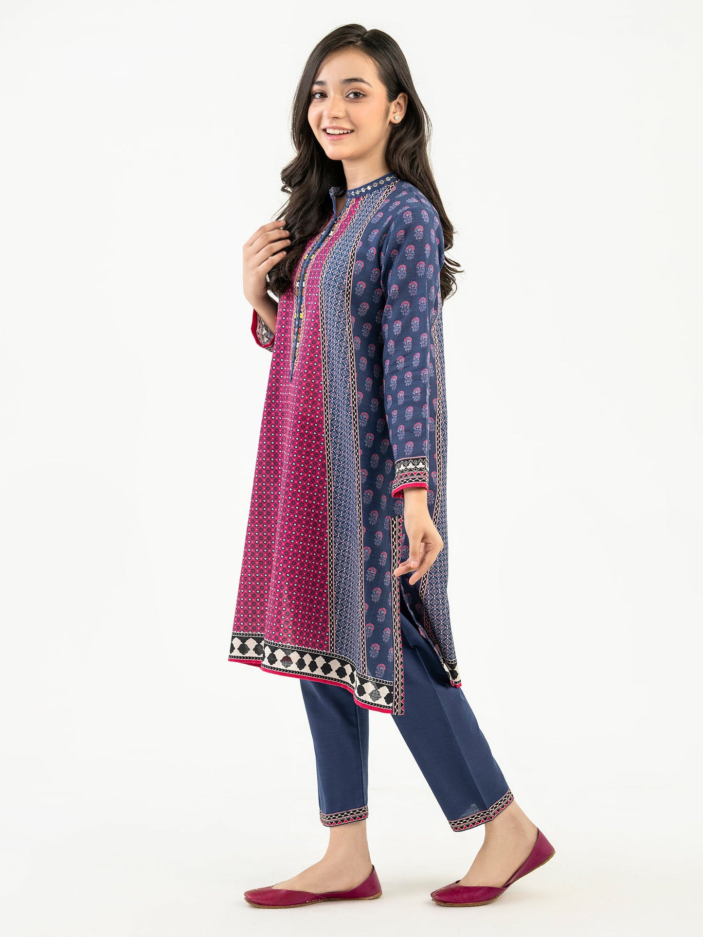2 Piece Khaddar Suit-Printed(Pret)