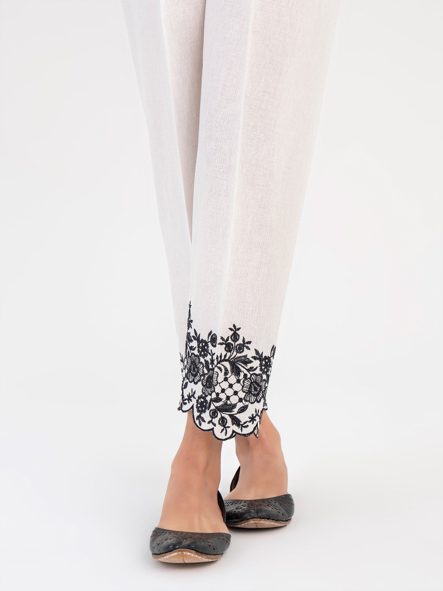 Embroidered Khaddar Trouser (Pret)