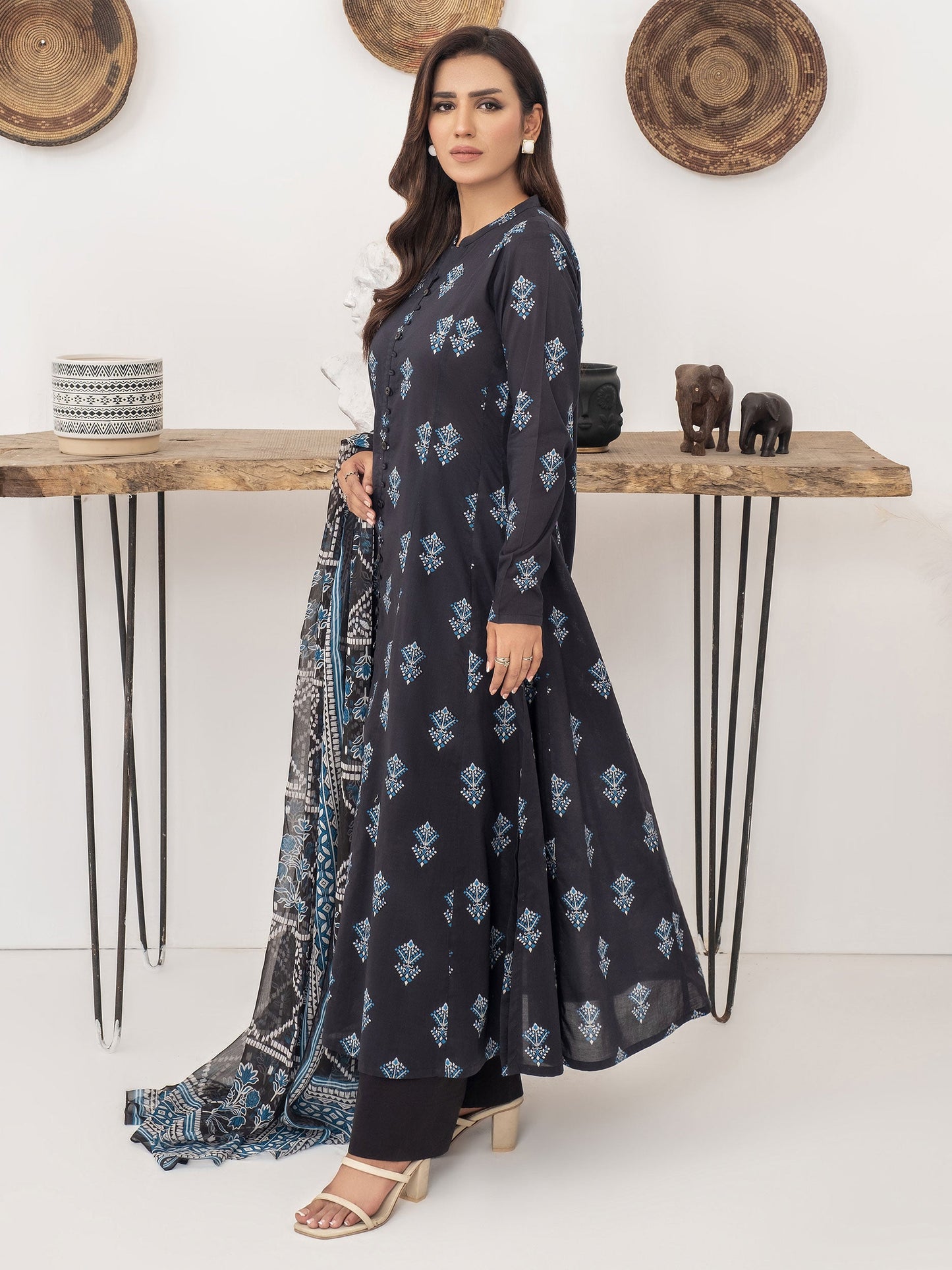 2 Piece Viscose Lawn Suit-Printed (Unstitched)