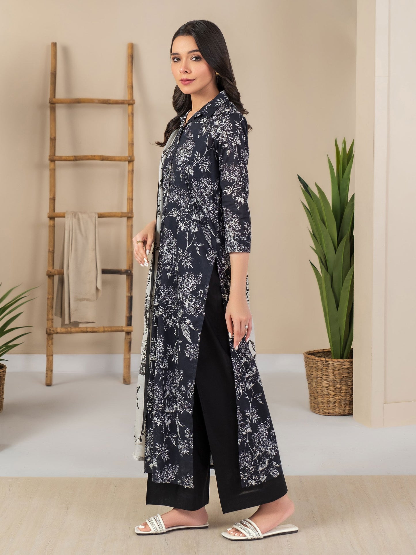2 Piece Lawn Suit-Printed (Unstitched)