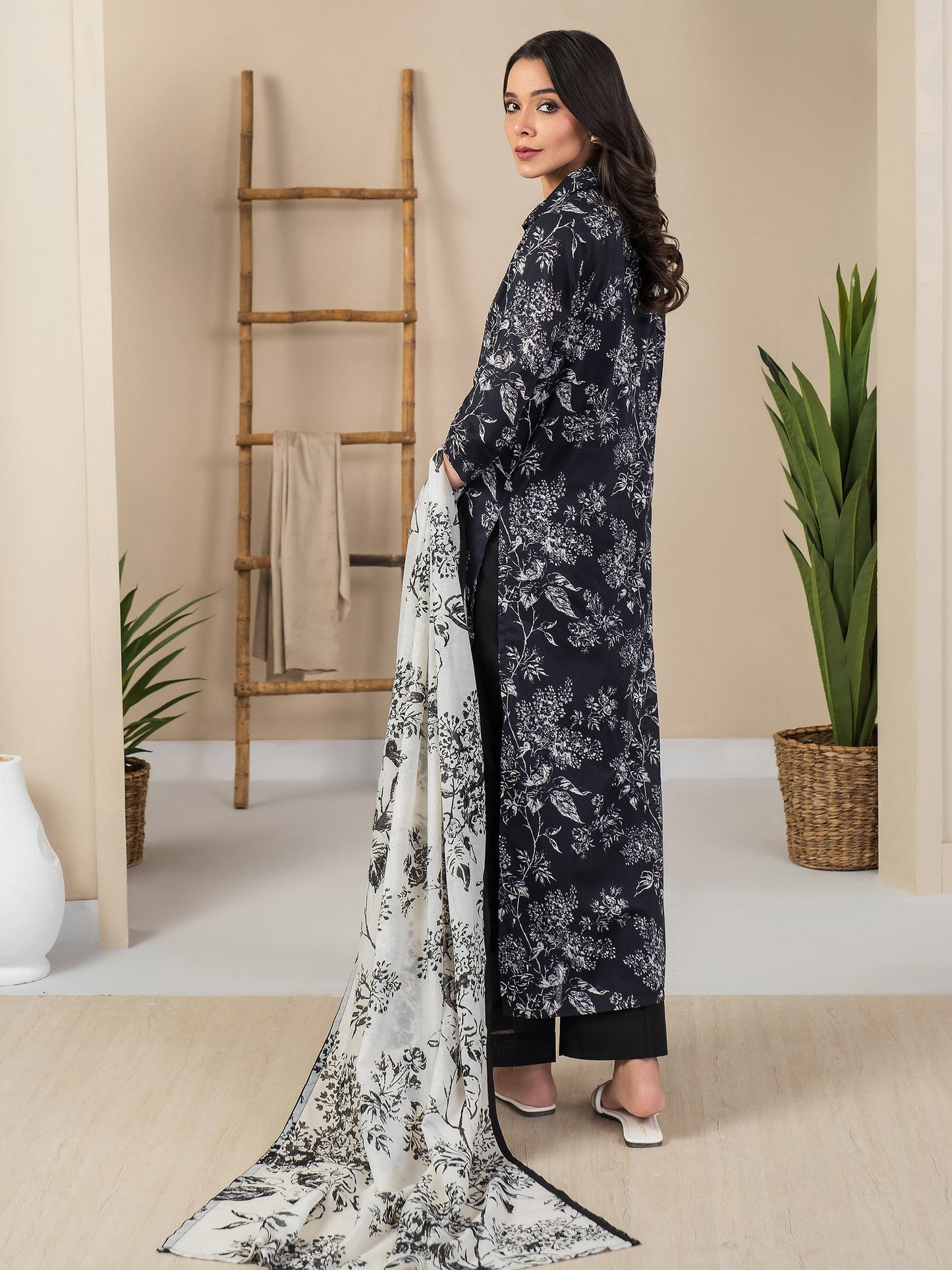 2 Piece Lawn Suit-Printed (Unstitched)