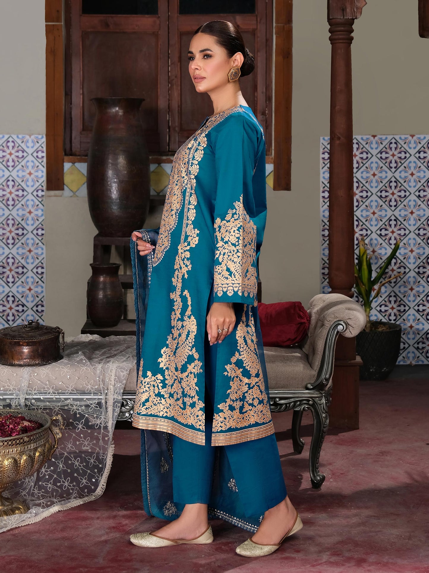 3 Piece Lawn Suit-Embroidered (Unstitched)