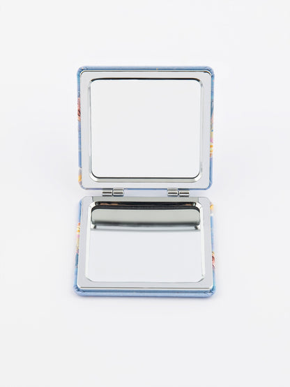 Abstract Compact Mirror