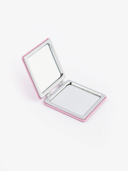 Abstract Compact Mirror