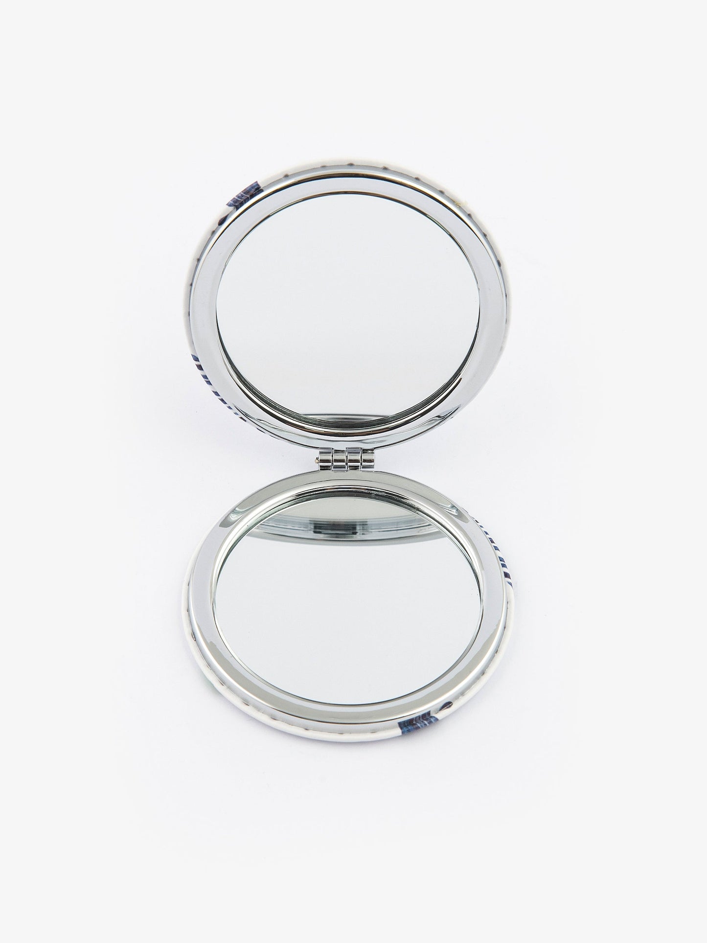 Abstract Compact Mirror