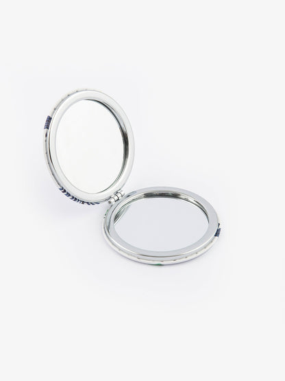 Abstract Compact Mirror