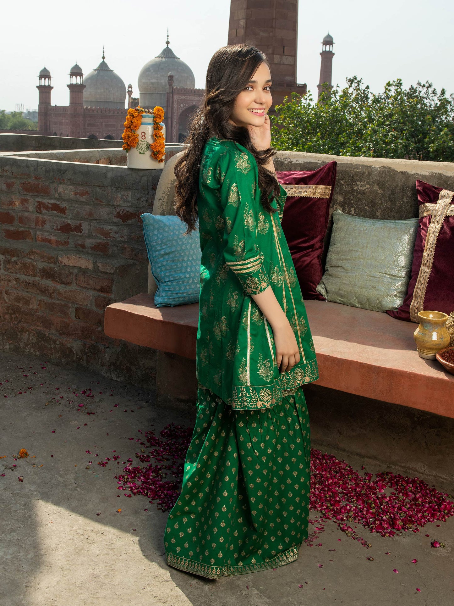 2 Piece Lawn Suit-Gold Paste Print (Pret)