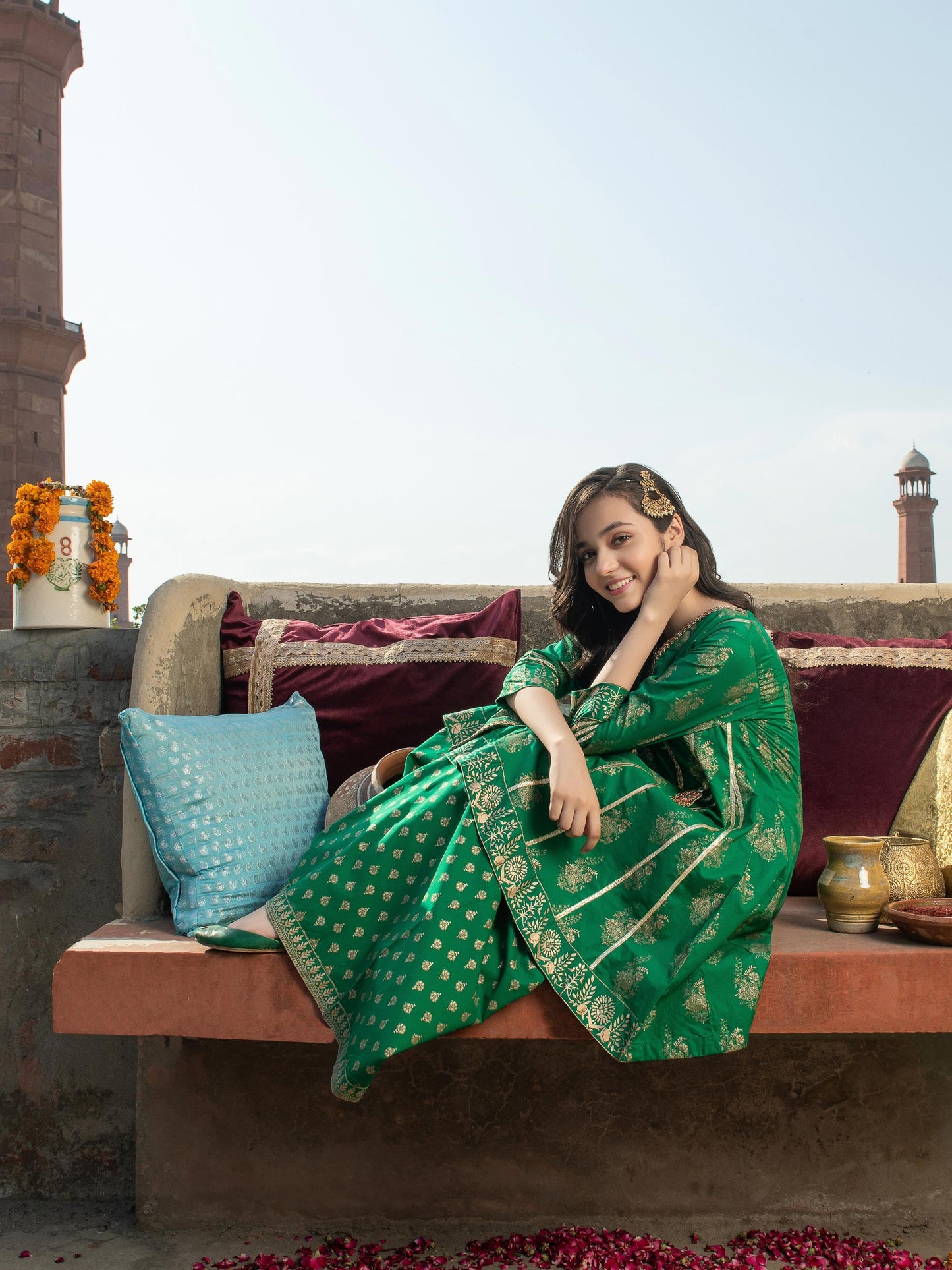 2 Piece Lawn Suit-Gold Paste Print (Pret)
