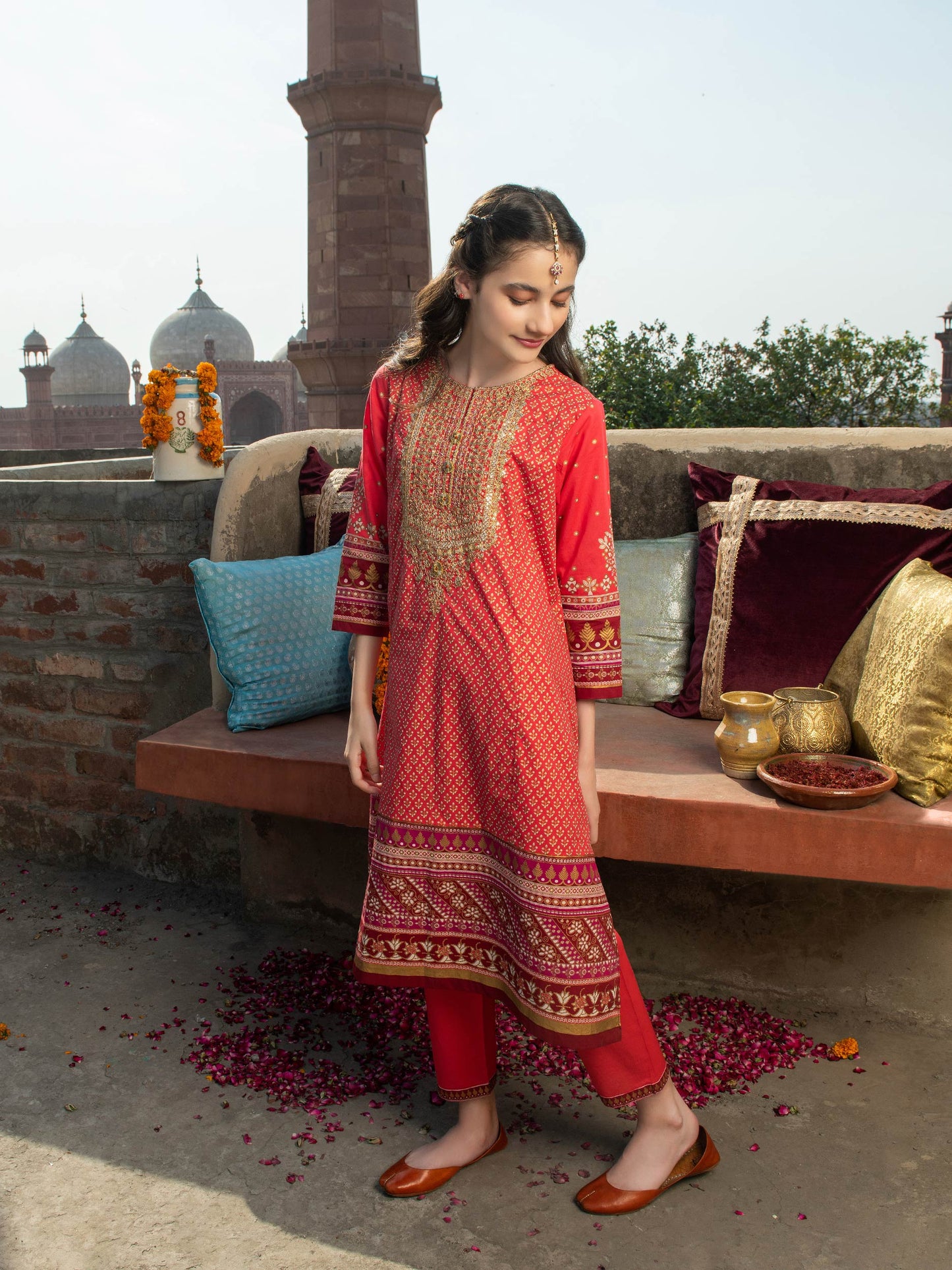2 Piece Lawn Suit-Gold Paste Print (Pret)