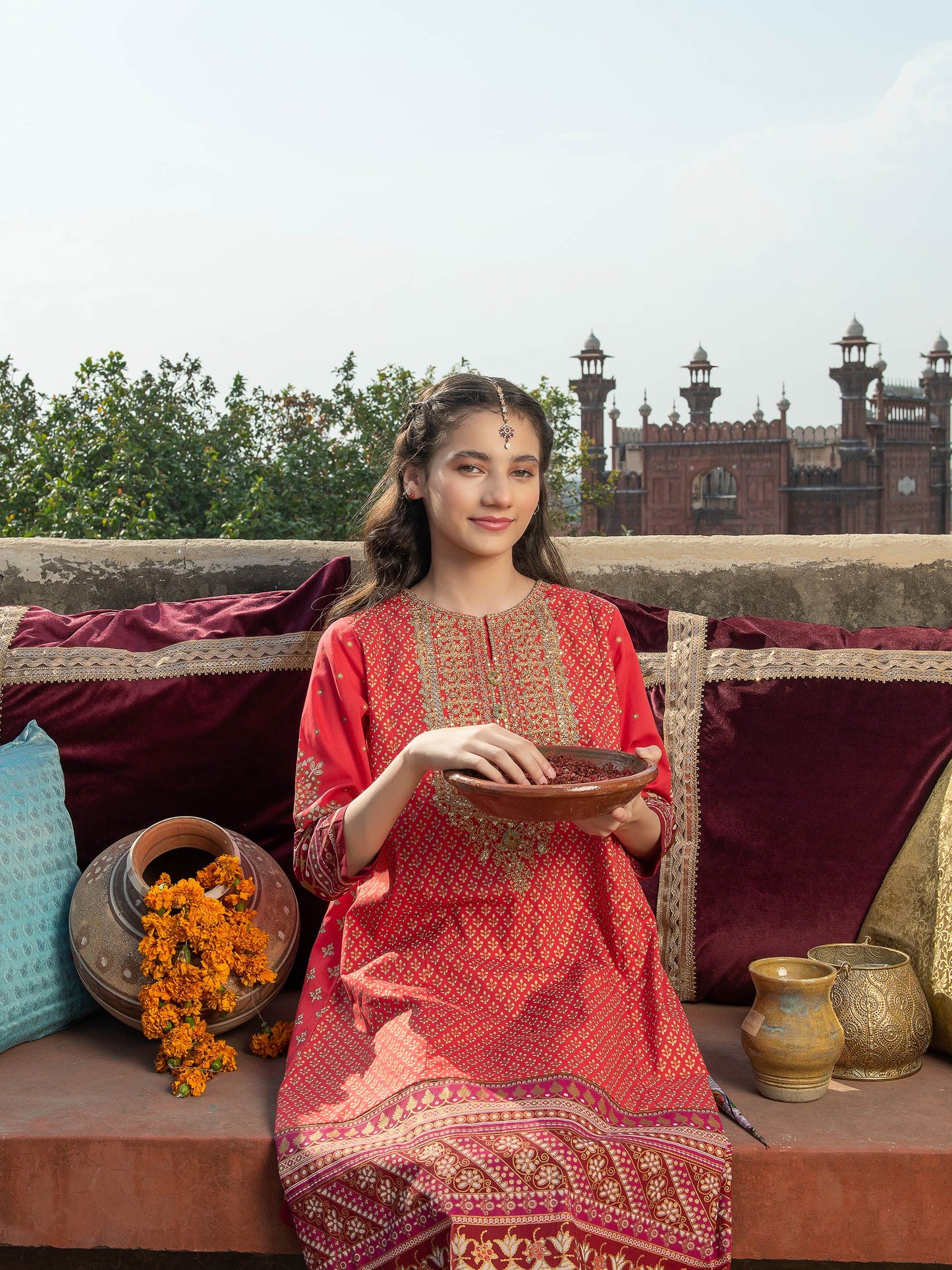 2 Piece Lawn Suit-Gold Paste Print (Pret)