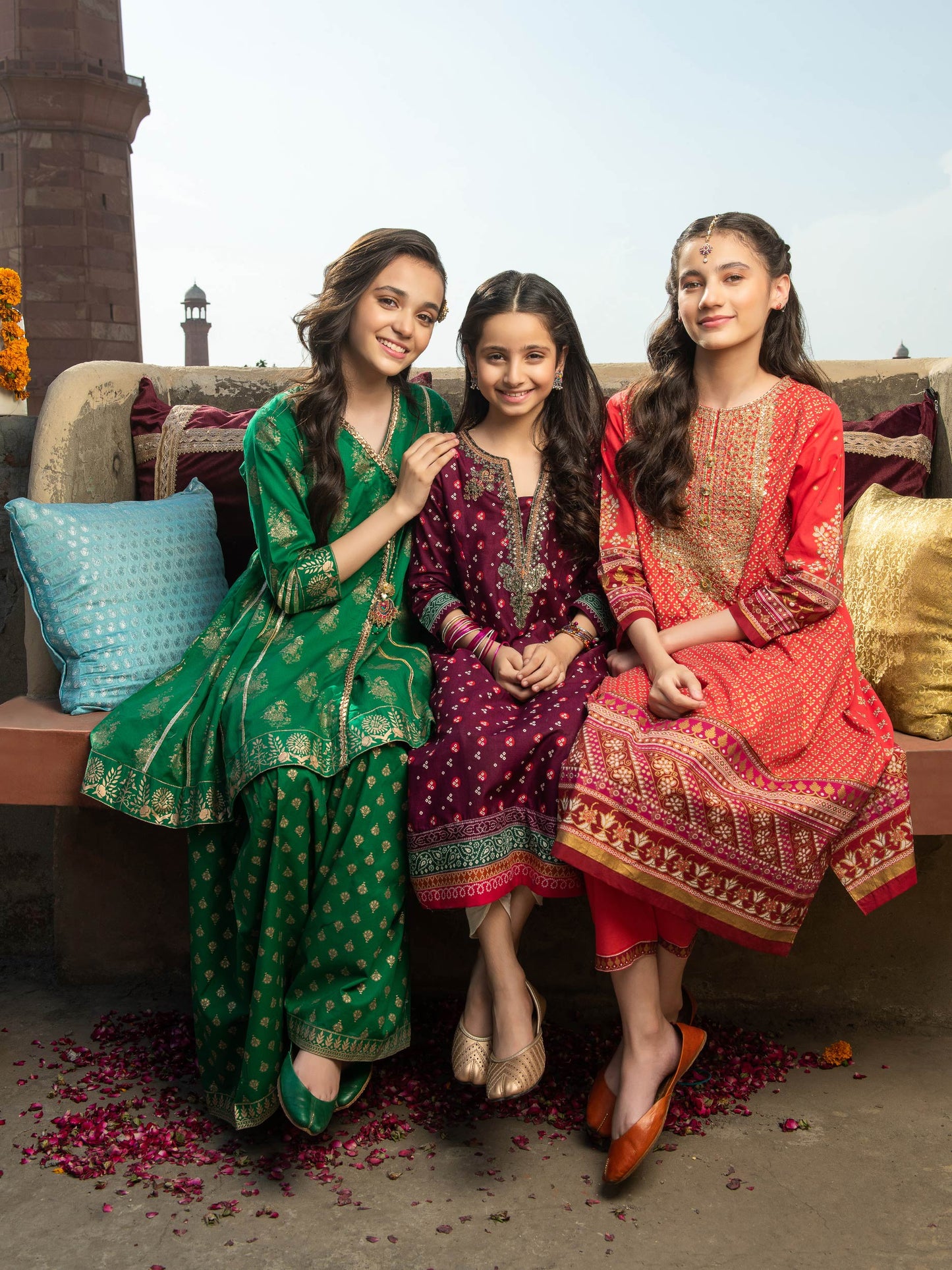 2 Piece Lawn Suit-Gold Paste Print (Pret)