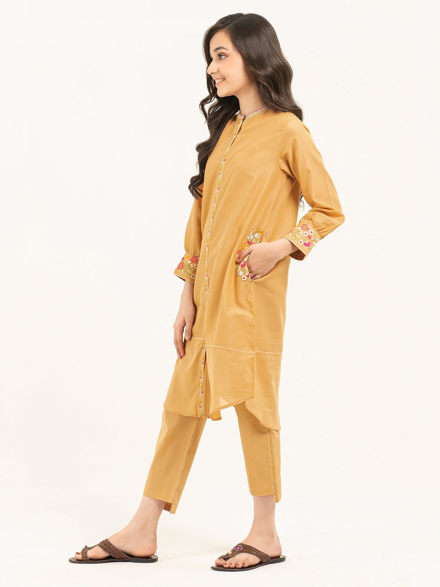 2 Piece Lawn Suit-Embroidered (Pret)