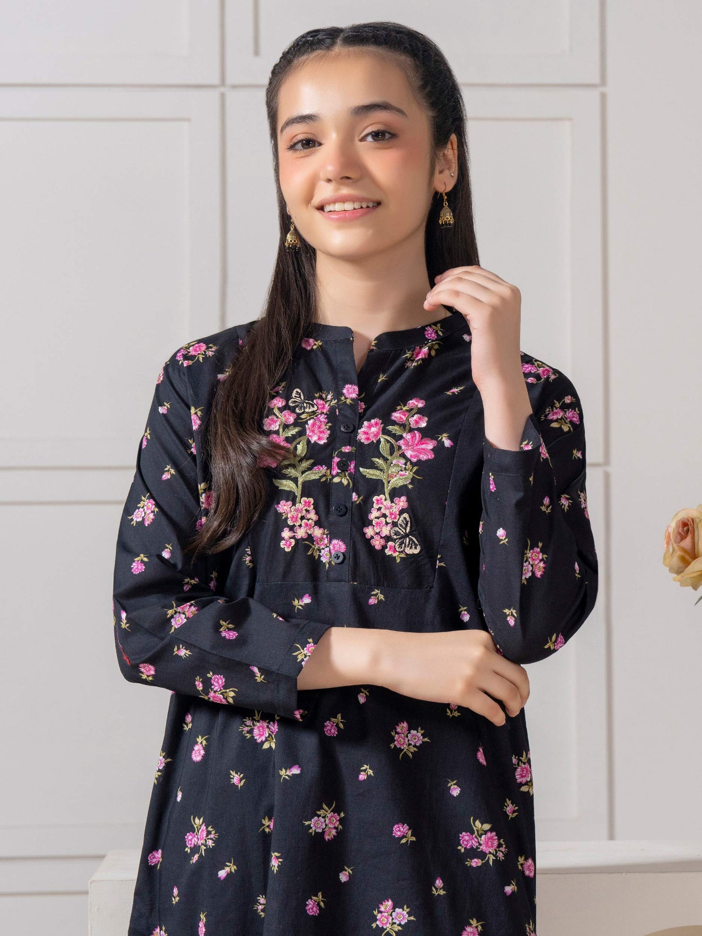 2 Piece Lawn Suit-Embroidered