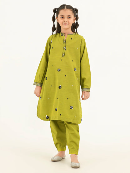 2 Piece Khaddar Suit-Embroidered (Pret)