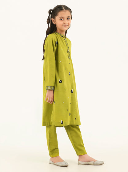 2 Piece Khaddar Suit-Embroidered (Pret)