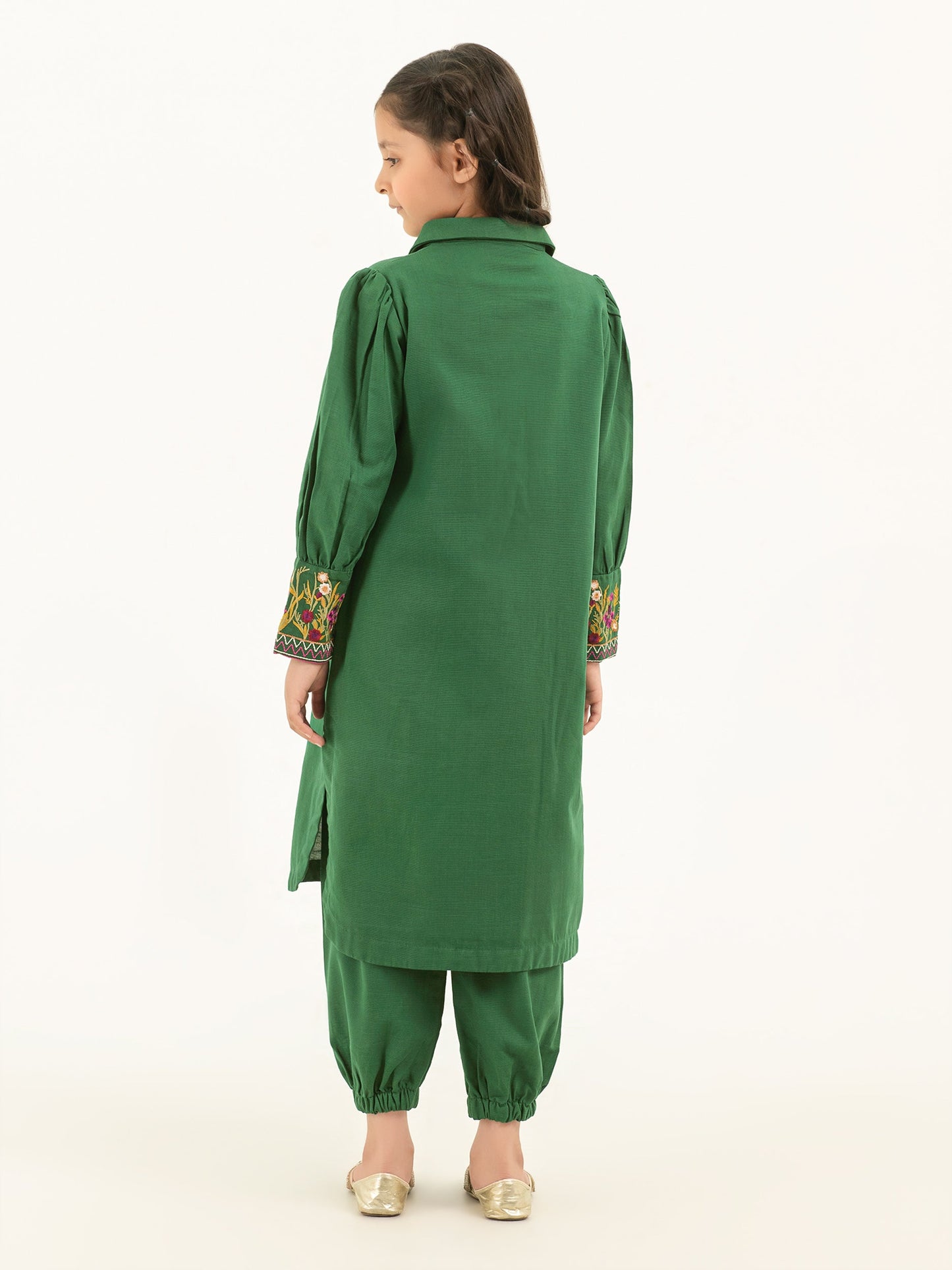 2 Piece Khaddar Suit-Embroidered (Pret)