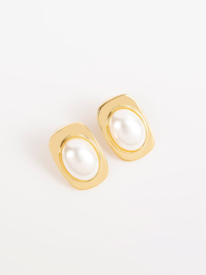 Pearl Square Studs