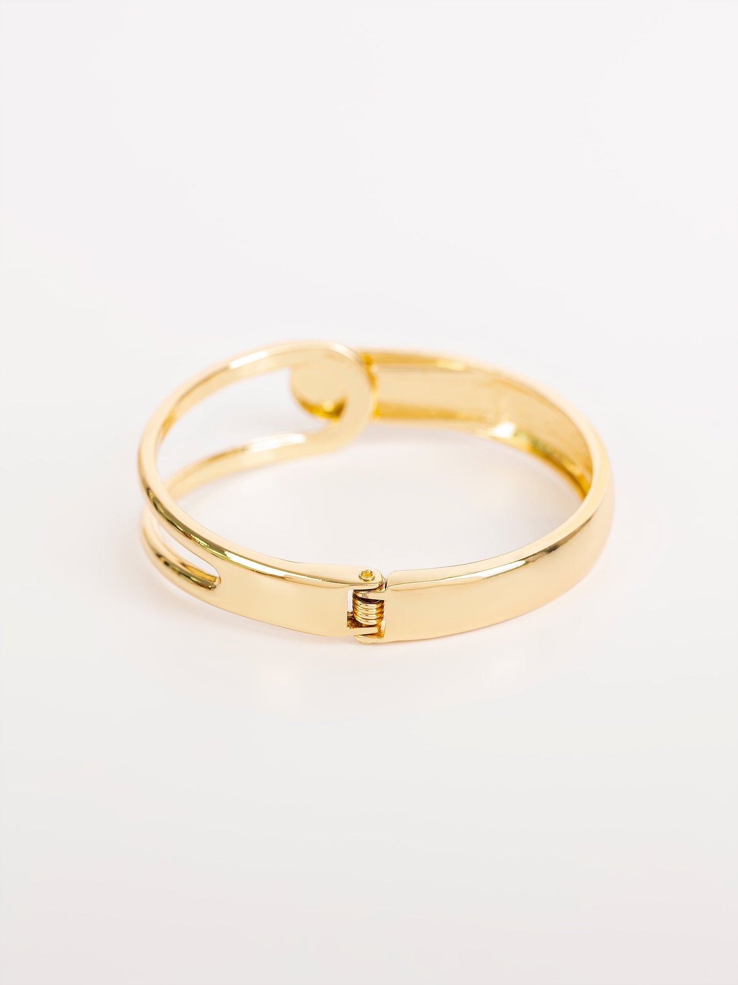 Minimal Gold Bangle Bracelet