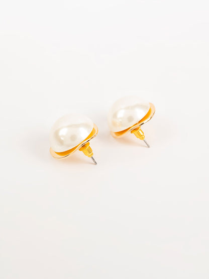 Pearl Studs