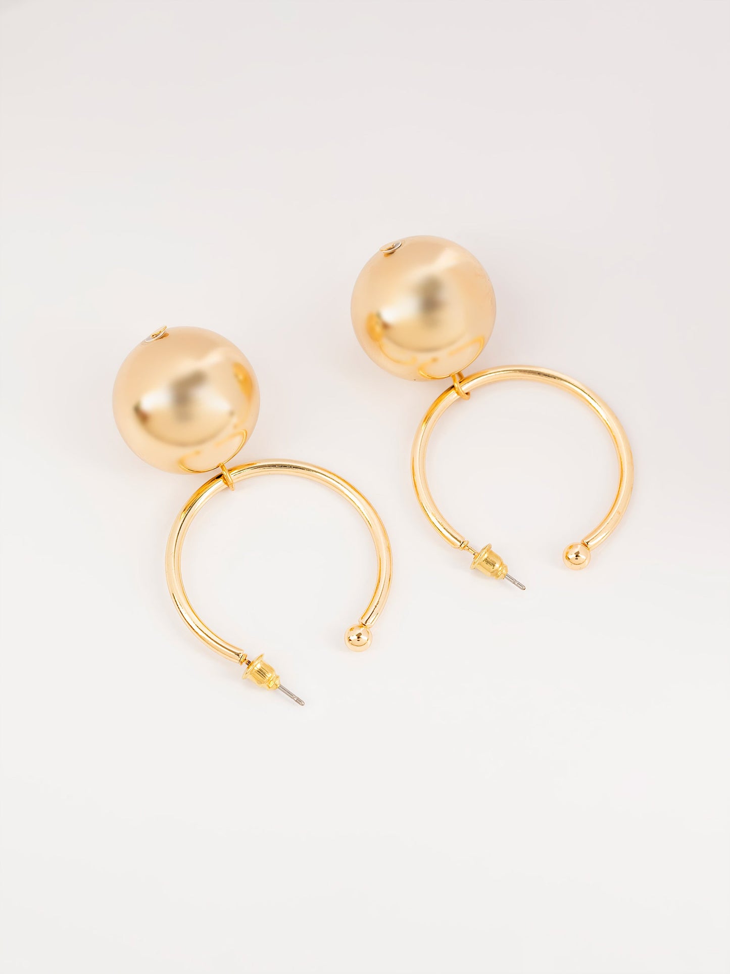 Hoop With a bead