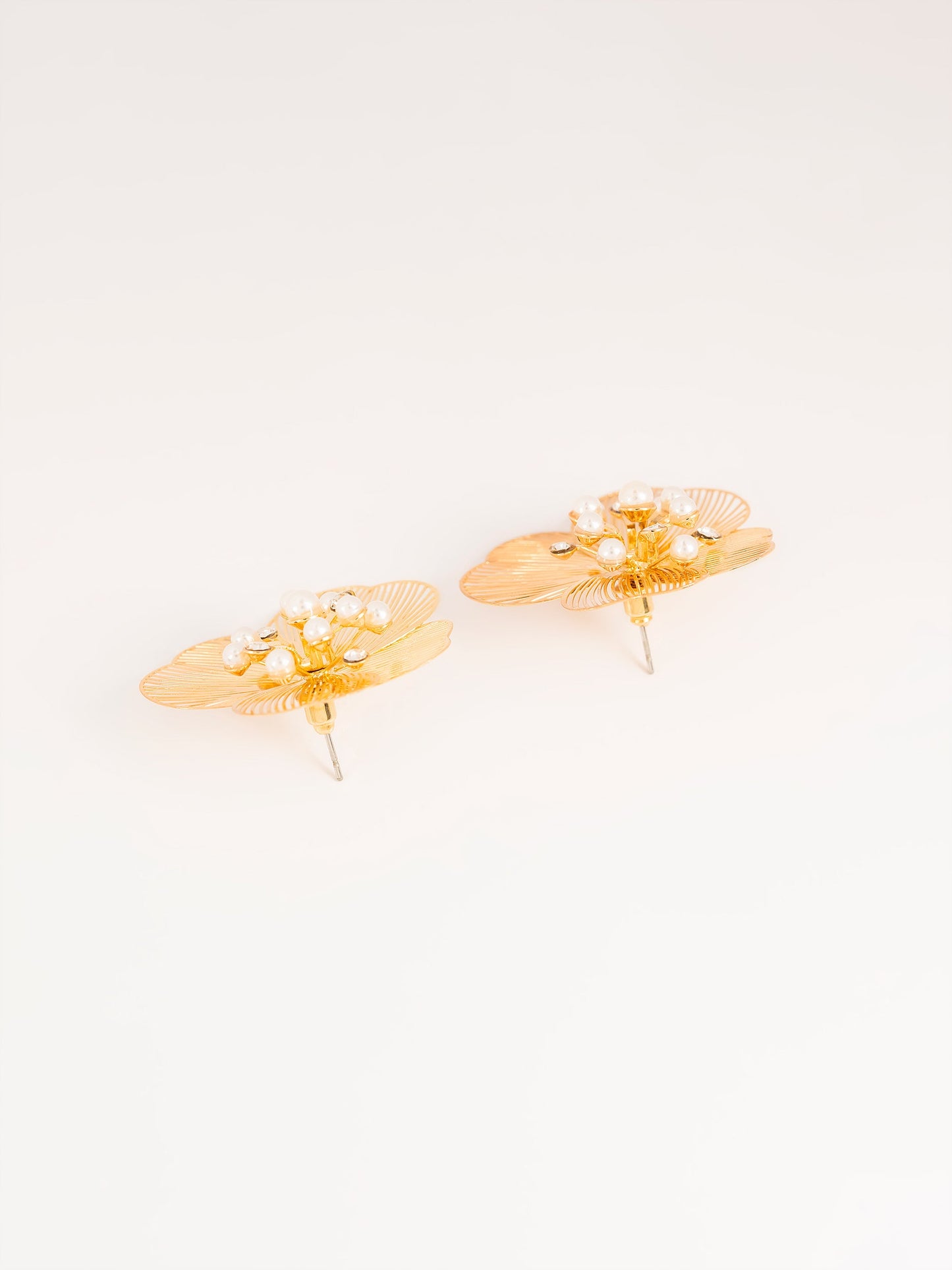 Hallow Flower Earrings