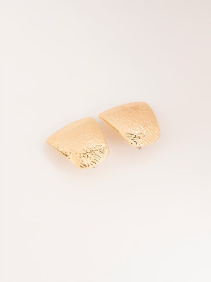 Curvy Hammered Studs