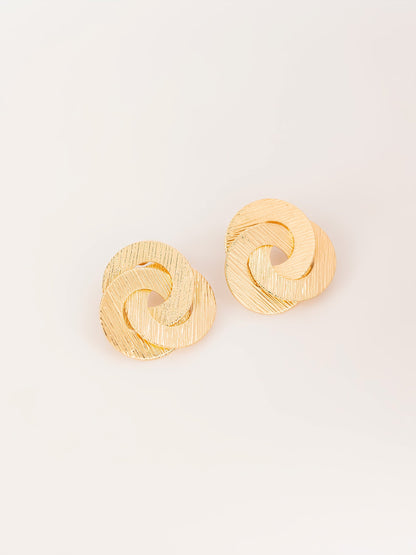 Twisted Studs
