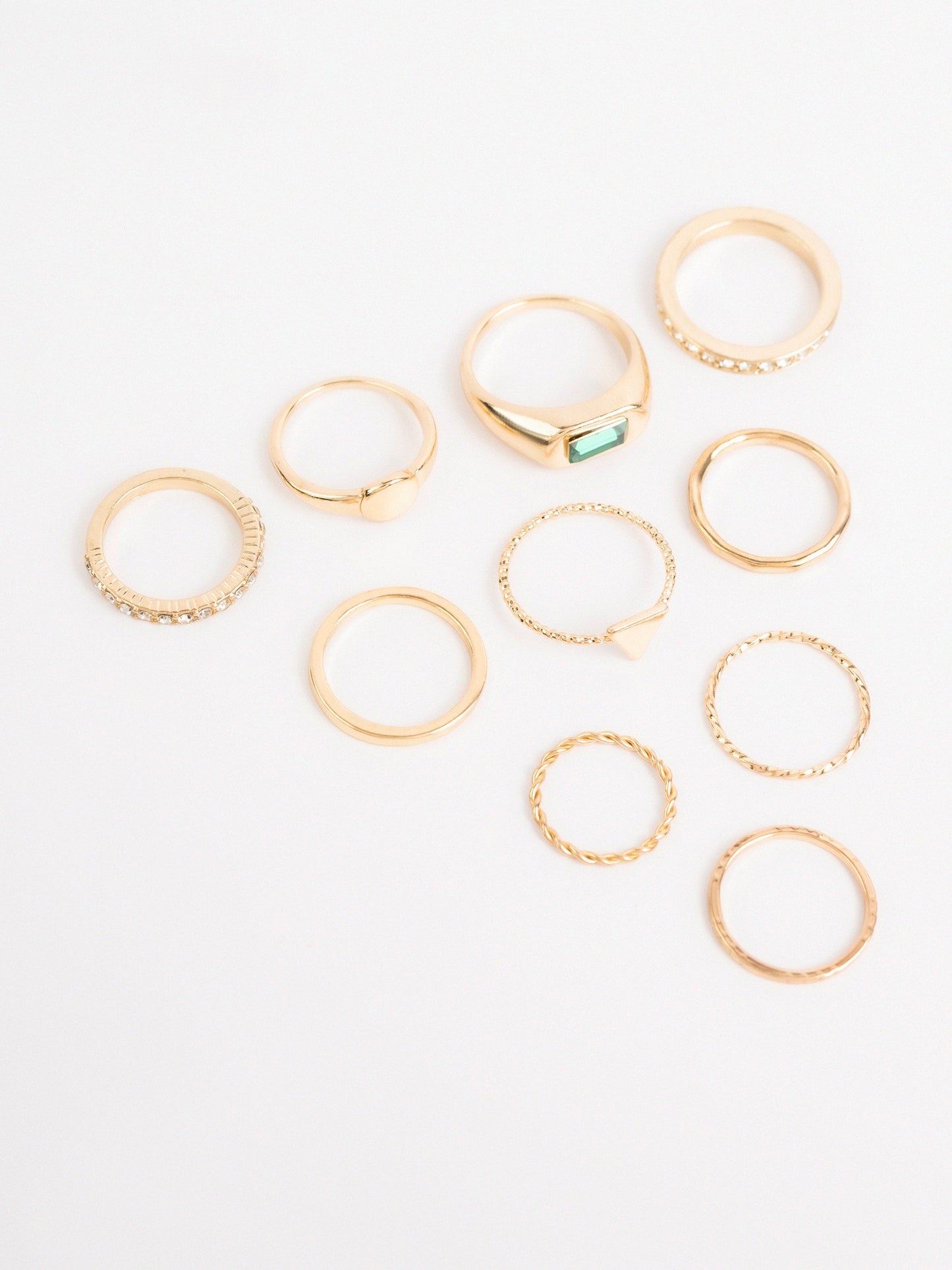Emraled Stone Ring Set