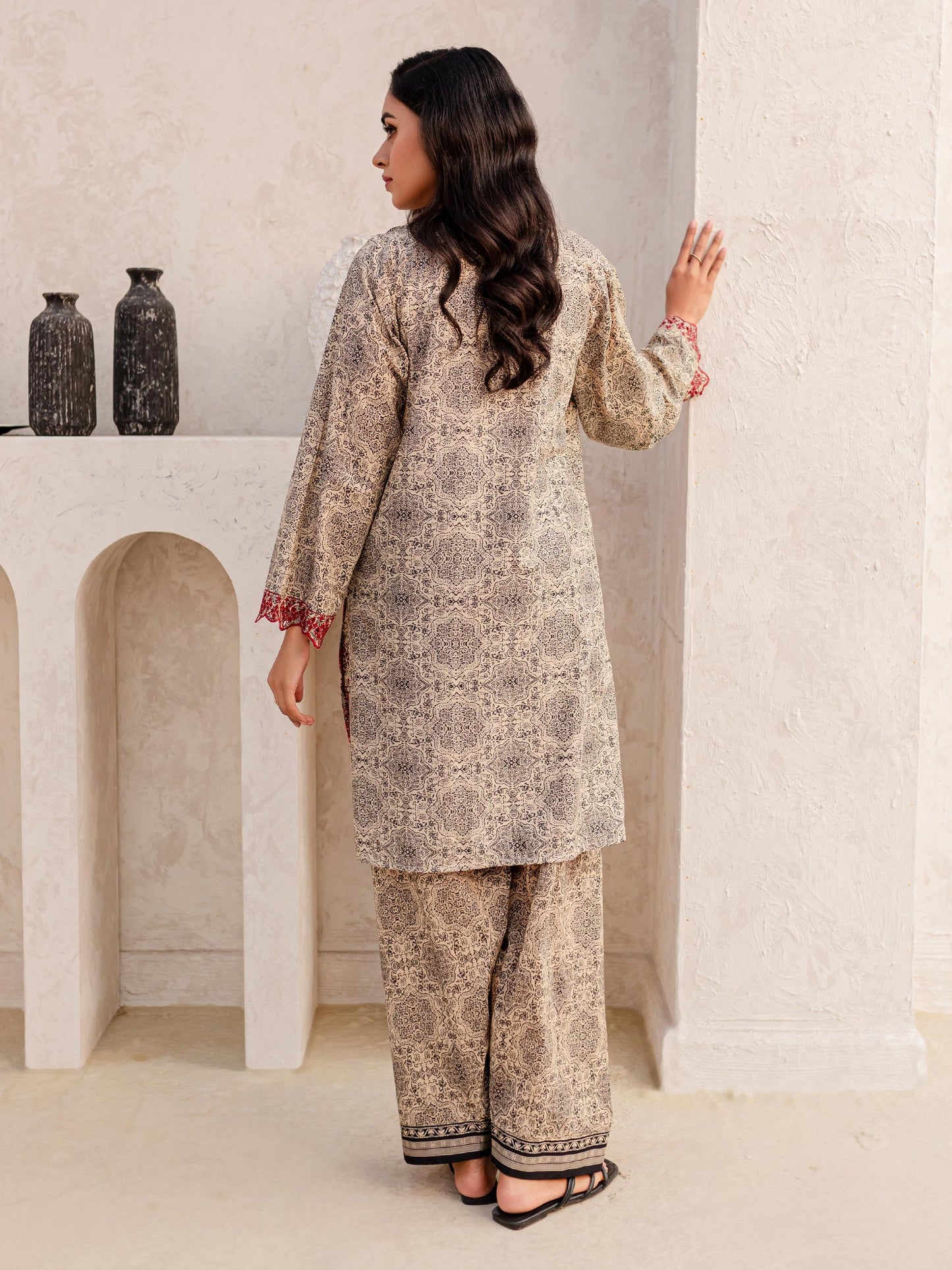 2 Piece Lawn Suit-Embroidered (Unstitched)