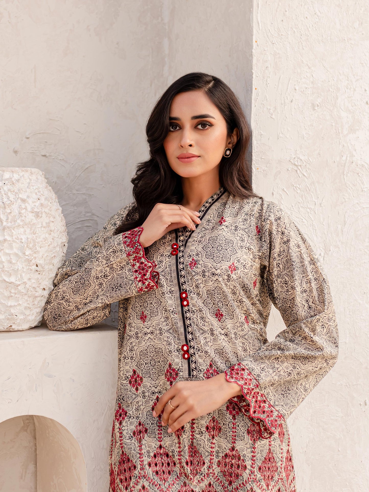 2 Piece Lawn Suit-Embroidered (Unstitched)