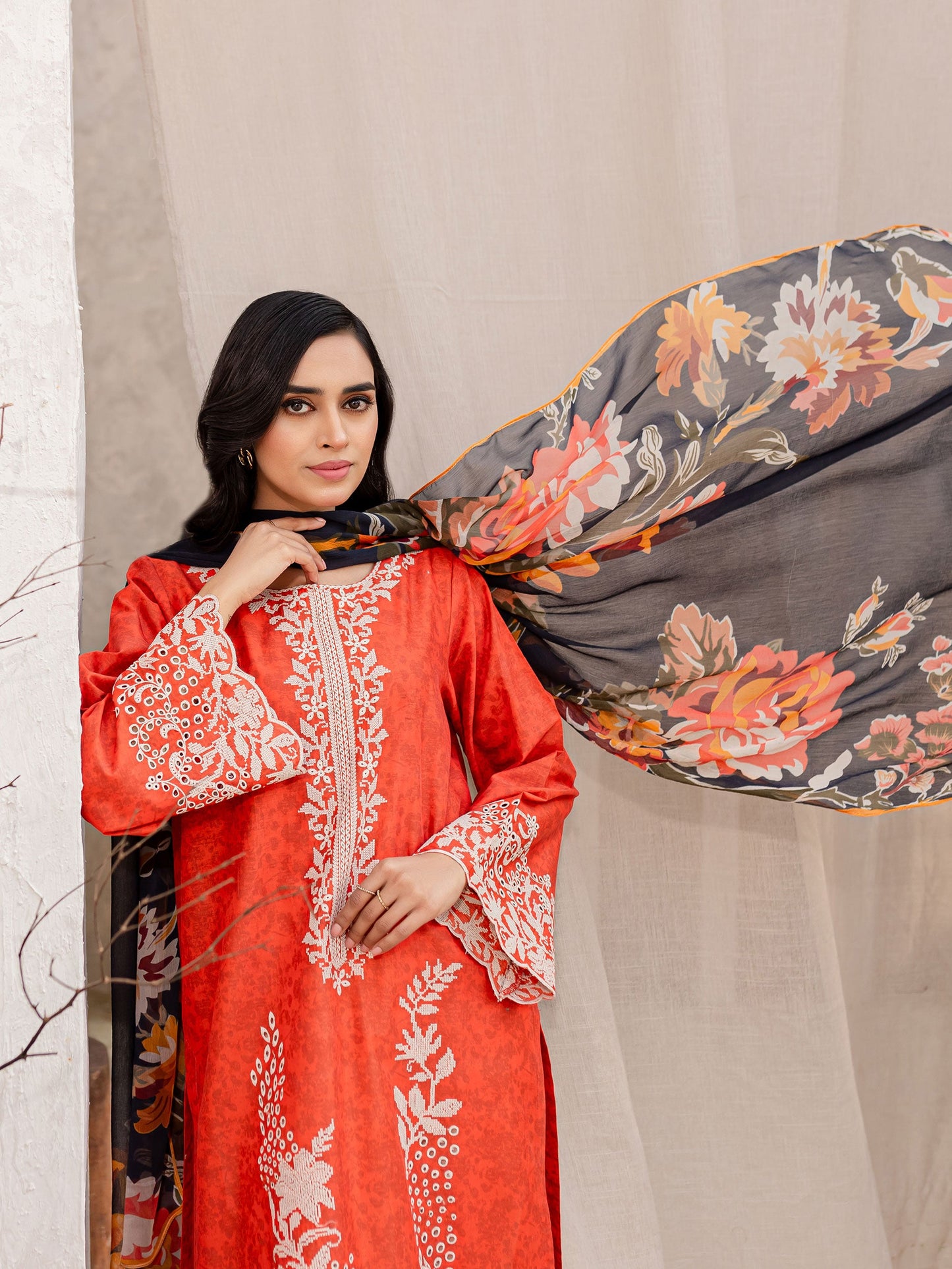 2 Piece Lawn Suit-Embroidered (Unstitched)