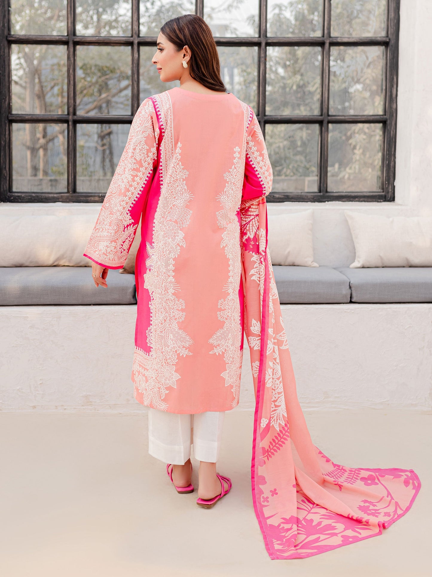 2 Piece Lawn Suit-Embroidered (Unstitched)